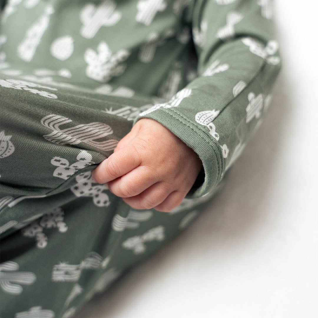Image of Stay Sharp Bamboo Newborn Gown and Hat Baby Gift Set
